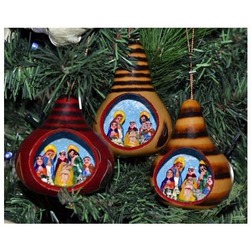 PERU NATIVITY IN GOURD - SET OF 3 ASSORTED 6-10CM  **Limited Stock**