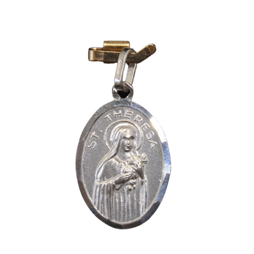 MEDAL STERLING SILVER OVAL 22 MM IN BOX St Therese