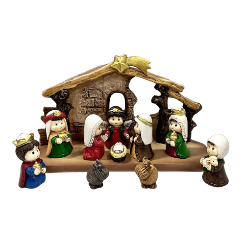 CHILDRENS NATIVITY SET WITH STABLE 10PCS 45MM