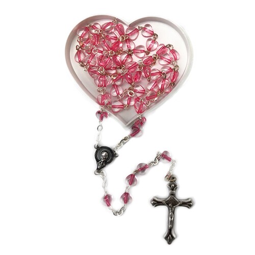 ROSARY WITH HEARTSHAPED BEADS AND HEARTSHAPED BOX PINK